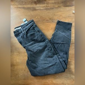 Levi Mom Jeans - Black - High Rise